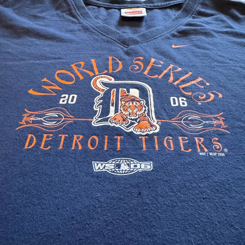 Y2K Women’s Detroit Tigers Nike Team Navy Blue Apparel - Picture 5 of 9